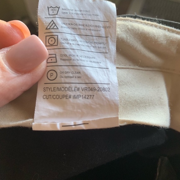 VINCE Tapered Ankle Pants - Picture 7 of 7